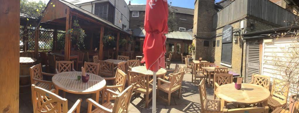 Inn Rose And Crown 3*